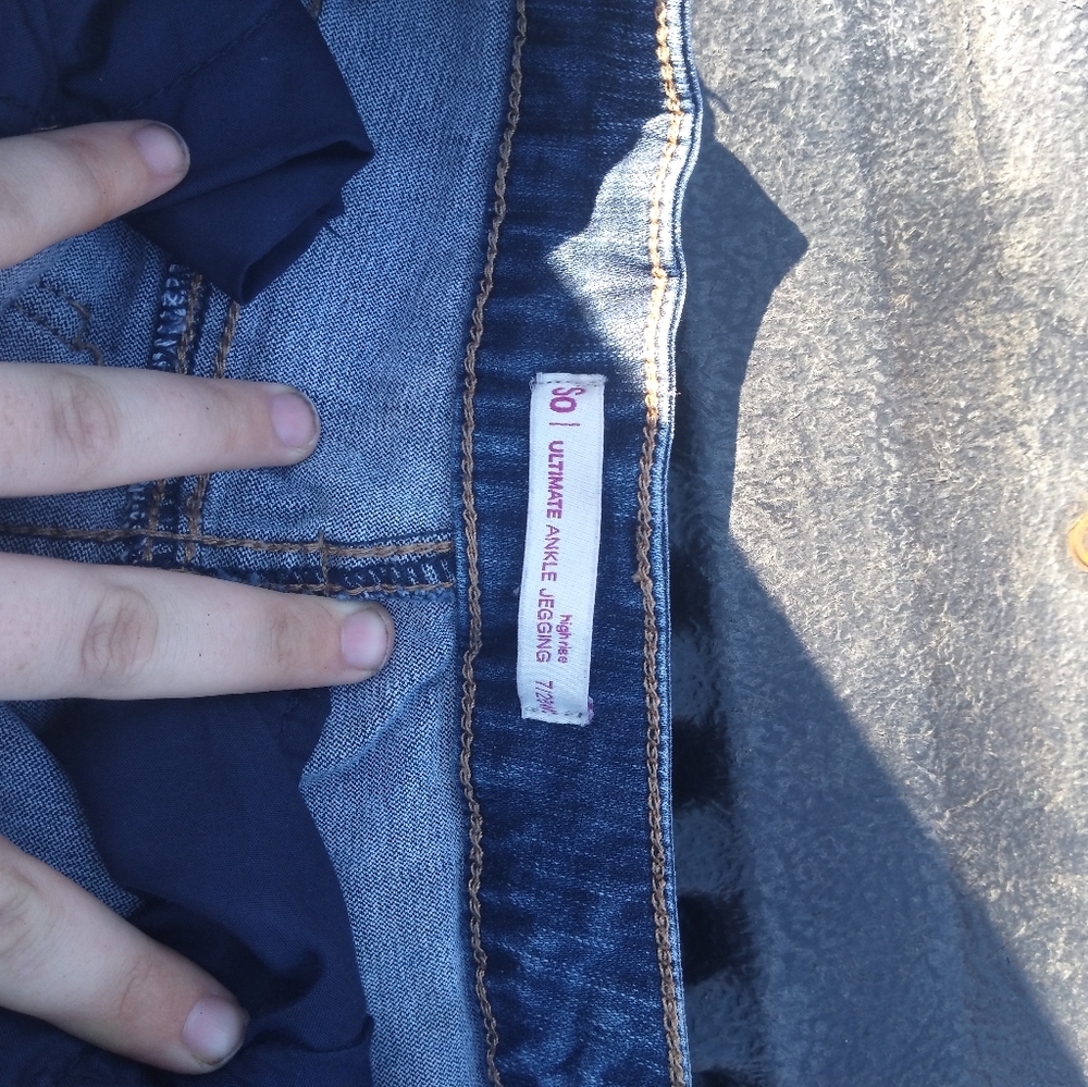 Jeans - Picture 2 of 2